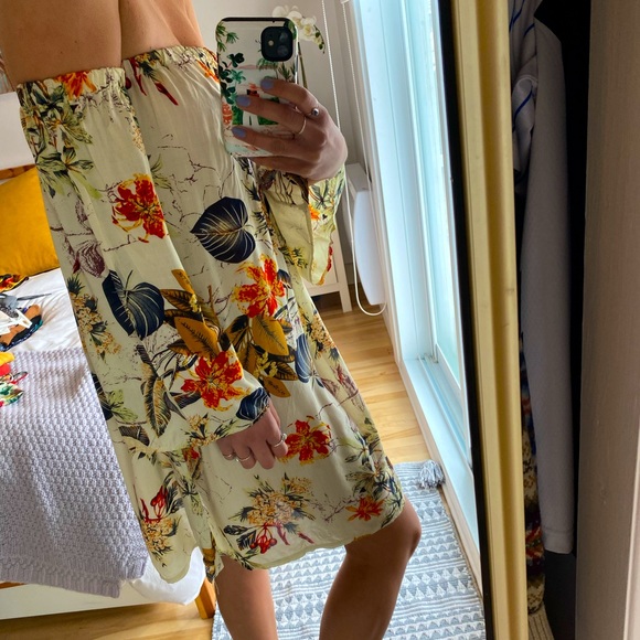 None Dresses & Skirts - Beach dress